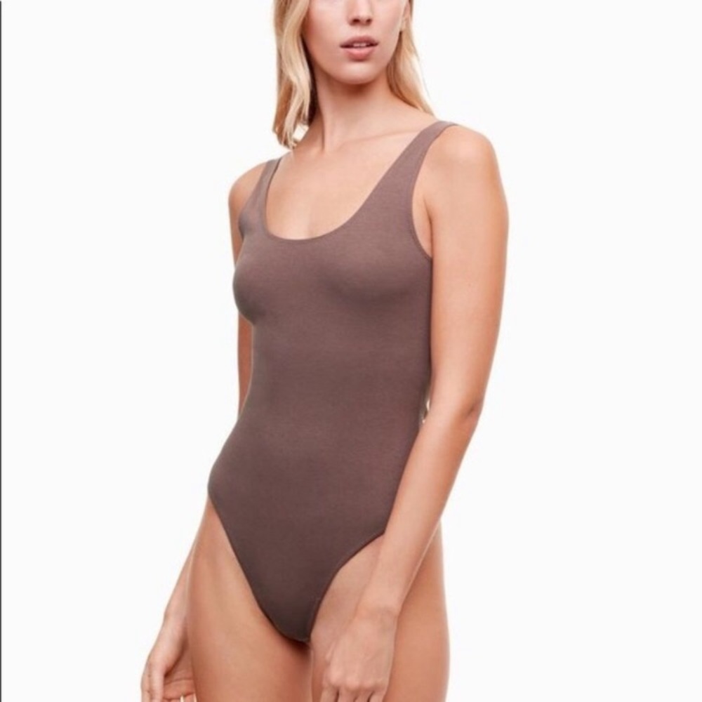 Aritzia Wilfred Free Georgianna Bodysuit